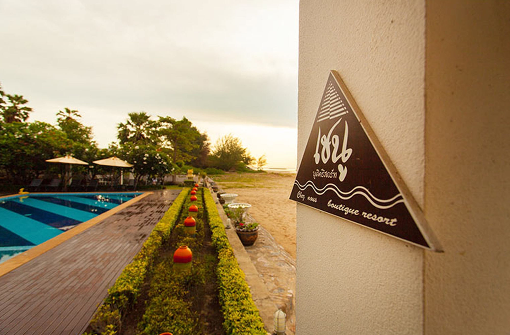 Chez Nous Boutique Resort Haad Khao Samran Eksteriør bilde