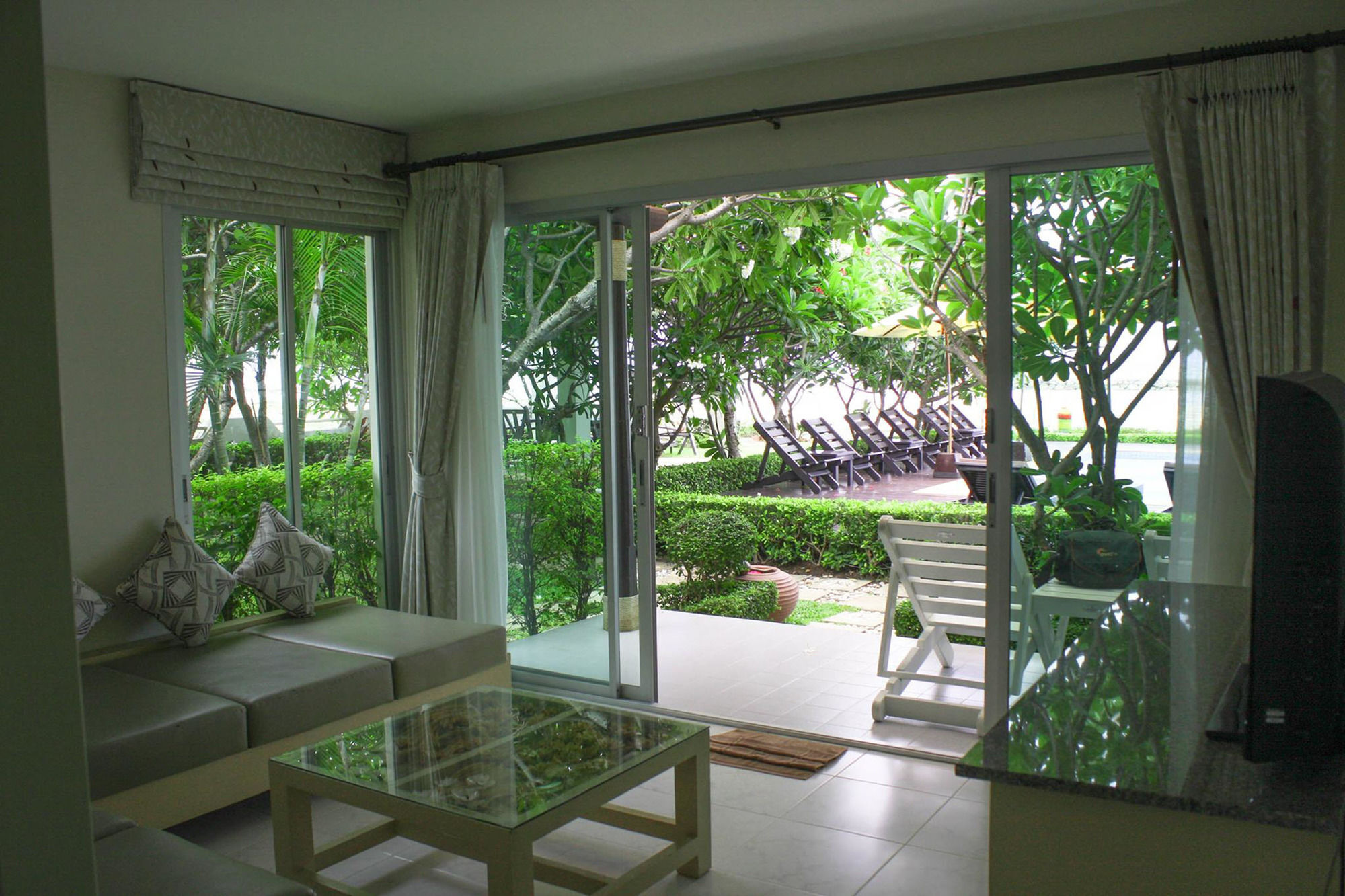 Chez Nous Boutique Resort Haad Khao Samran Eksteriør bilde