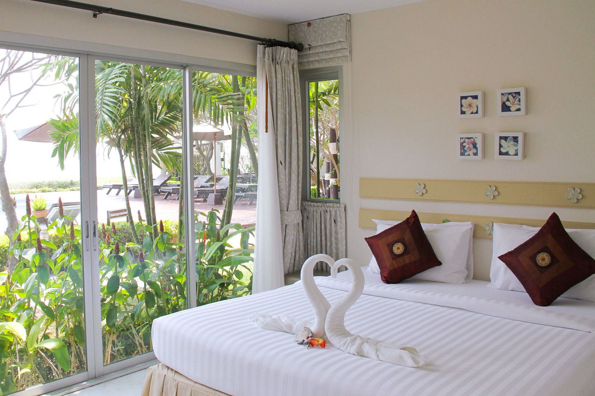 Chez Nous Boutique Resort Haad Khao Samran Eksteriør bilde
